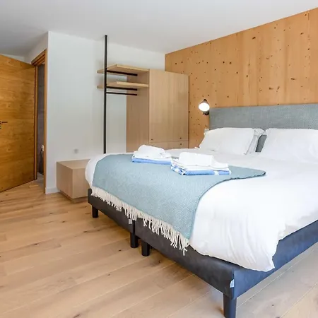 La Cordee 703 - Year Chamonix