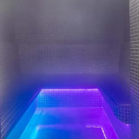 La Cordee 703 - Year *