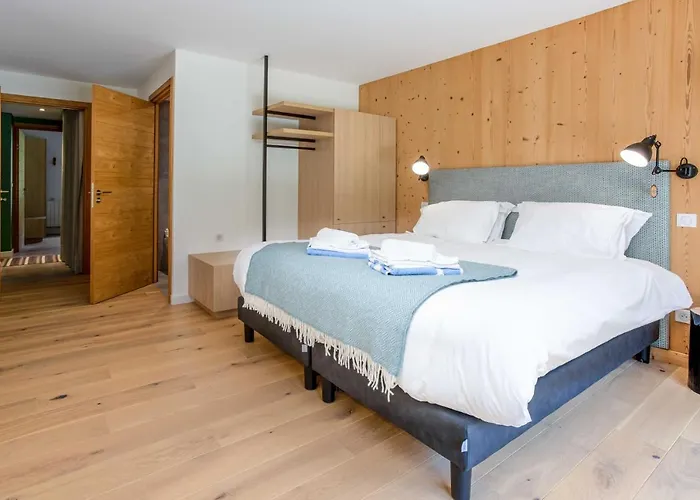 La Cordee 703 - Year Chamonix