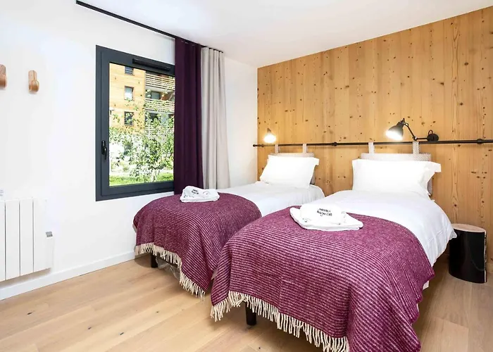 La Cordee 703 - Year * Chamonix